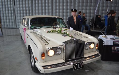 svatebni-rolls-royce-silver-shadow-long